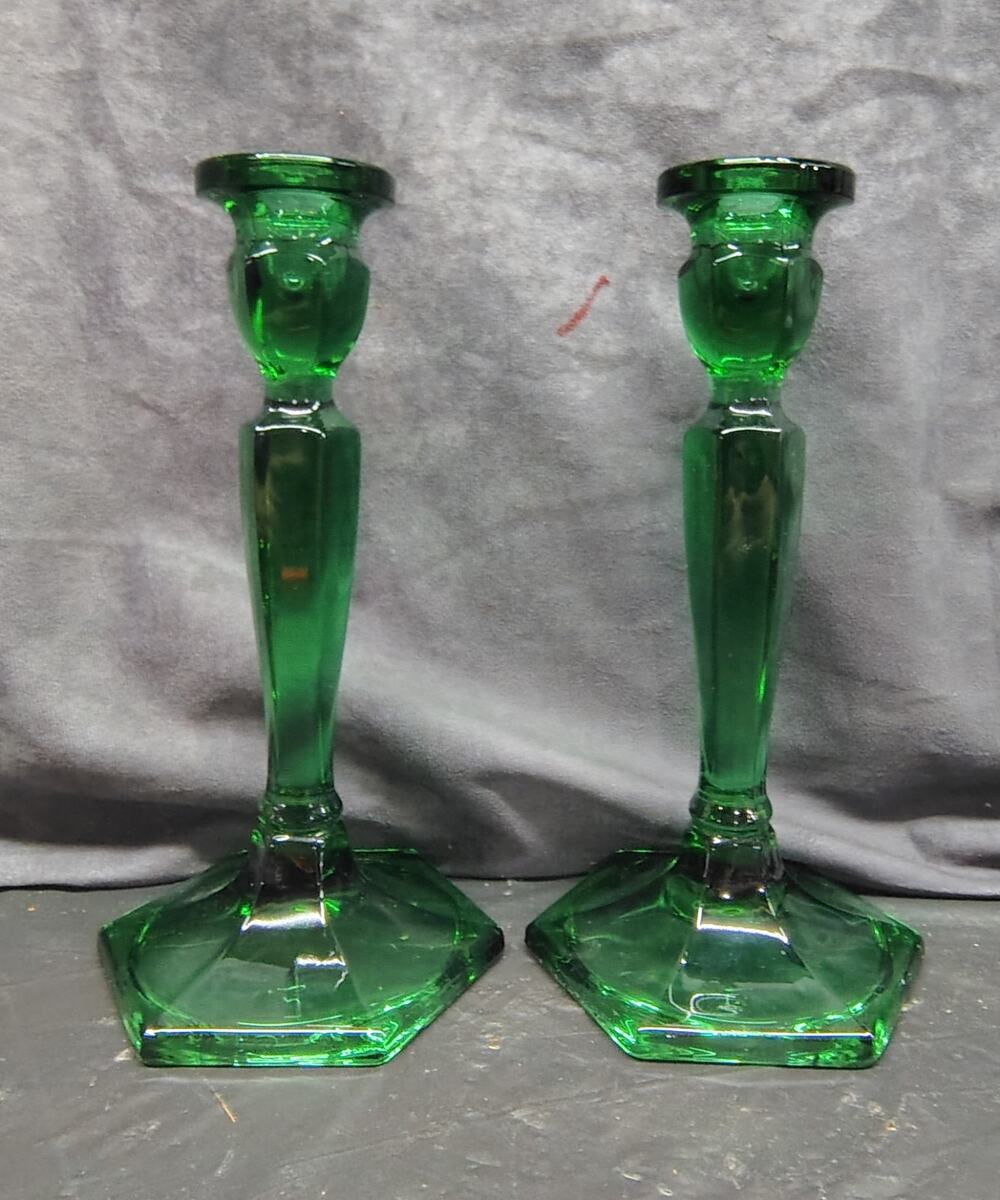 2 Vintage UV REACTIVE Emerald Green Glass Candlesticks Taper Candle Holder